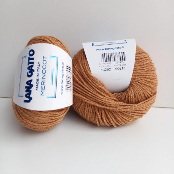 Filati  LANA GATTO Merinocot 53% Lana Merino extra fine 47% cotone